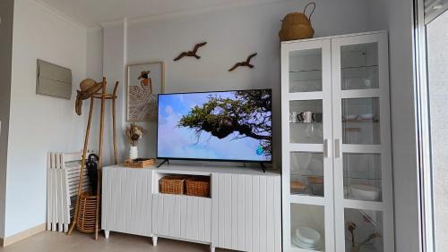 Barreiros Apartment | Discover O Meo Refuxio: Family-Friendly Retreat Awaits!