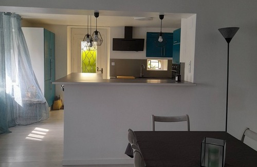Buzancy House | ô Naturel-Villa independent and family- fenced garden- pond-