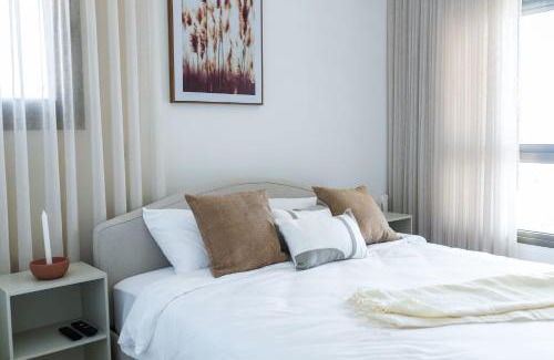 Rishon LeTsiyon Apartment | Family-Friendly Apartments in Bat Yam, Israel for Your Stay