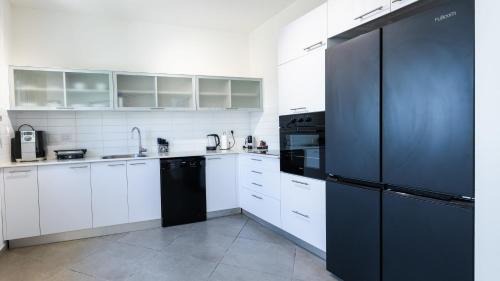 Rishon LeTsiyon Apartment | Family-Friendly Apartments in Bat Yam, Israel for Your Stay