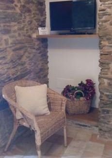 Fazouro House | Discover O Recuncho de Celia: Family-Friendly Retreat