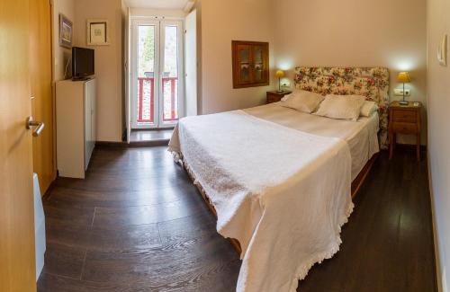 Penalba Hotel | O Remanso Dos Patos: Oceanfront Retreat with Pool & Pets