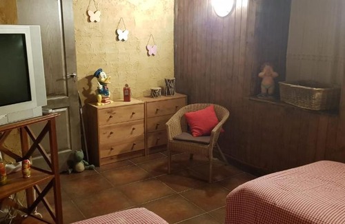 Freires House | Discover O Rincon de Ermo: Pet-Friendly & Family Ready