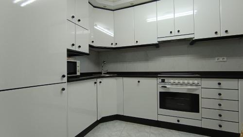 Ourense Apartment | Discover O Xardín Termal - Ideal for Family Getaways