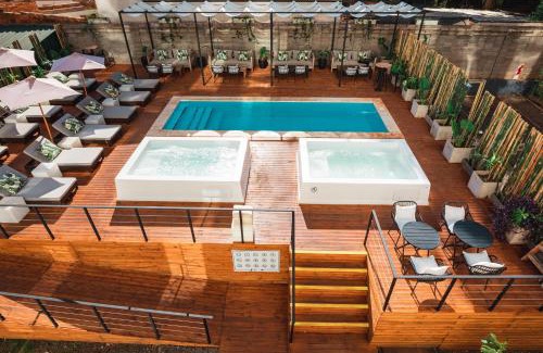 Puerto Iguazu Hotel | Elegant O2 Hotel Iguazu: Guest Rated 9/10 with Ocean Views