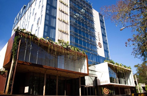 Puerto Iguazu Hotel | Elegant O2 Hotel Iguazu: Guest Rated 9/10 with Ocean Views