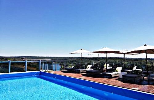 Puerto Iguazu Hotel | Elegant O2 Hotel Iguazu: Guest Rated 9/10 with Ocean Views