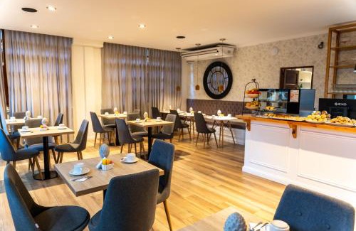 Valeria del Mar Hotel | Relax at O2 Hotel Valeria del Mar with Spa and Pool Access