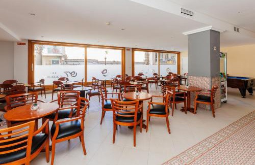 S'Illot-Cala Morlanda Hotel | Relax at Mix Colombo with Oceanfront Views & Pool Access