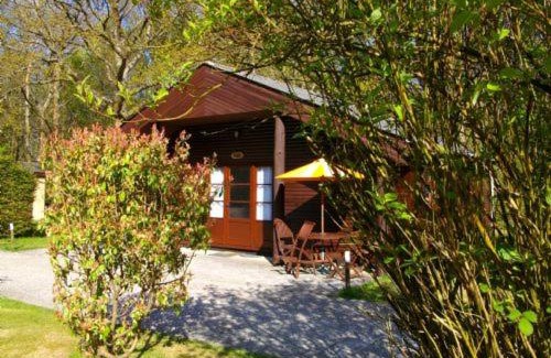Ashford House | Pet-Friendly Oak 2 Bedroom Lodge with Private Pool