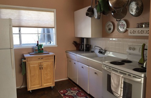 Sedona Cottage | Cozy Oak Creek Canyon Cottage: Guest Rated 9.8, Pet Friendly
