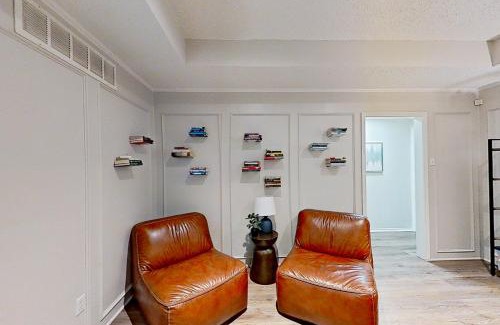 Grand Prairie House | Family-Friendly Getaway at Oak Haven with Great Amenities