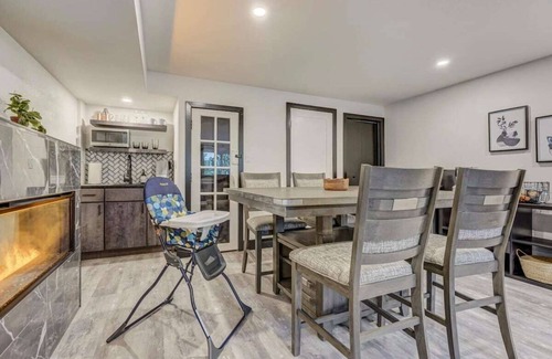 Woodmoor Apartment | Delightful Oak Hills Loft: King Workspace & Scenic Views