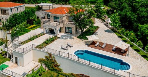 Budva Municipality Villa | Experience Oak Leaf Residences: 5-Star Oceanfront Escape