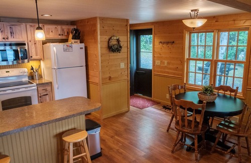Cook Cabin | Ocean View Oak Narrows Retreat - Guest Rated 10/10