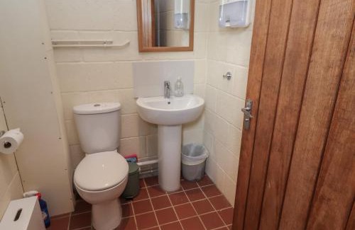 Woodbridge House | Oak Tree