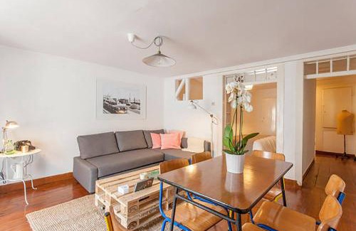 Encarnacao Apartment | Discover Oak Valley Flats in Bairro Alto - Pet Friendly Stay