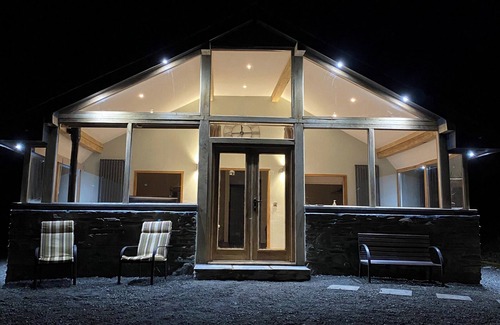 Tirabad Cottage | Perfect 2-Bedroom Retreat in Heyope, Near Knighton