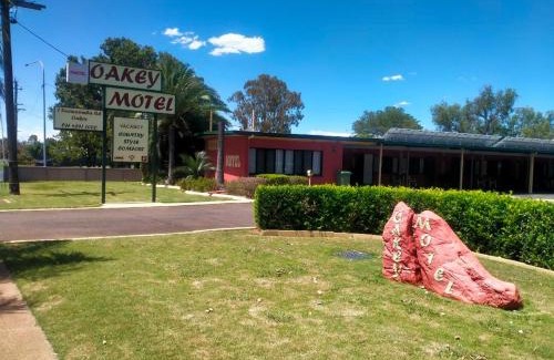 Oakey Hotel | Family-Friendly Oakey Motel - Rated 8/10 with Kitchenette