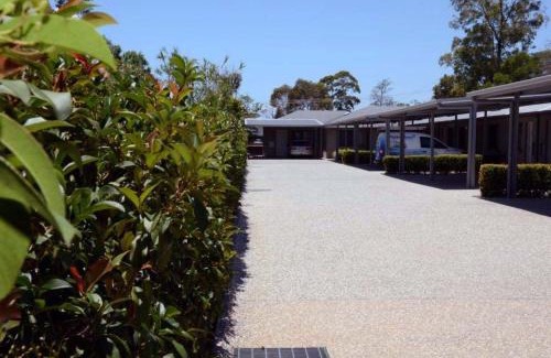 Oakey Hotel | Oakey Motor Inn: Family-Friendly Stay with High Guest Ratings