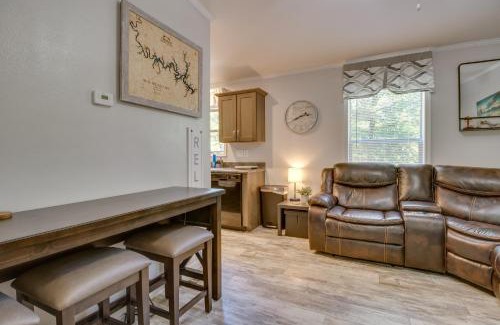 Oakland House | Peaceful Oakland Oasis: Family & Pet Friendly Retreat
