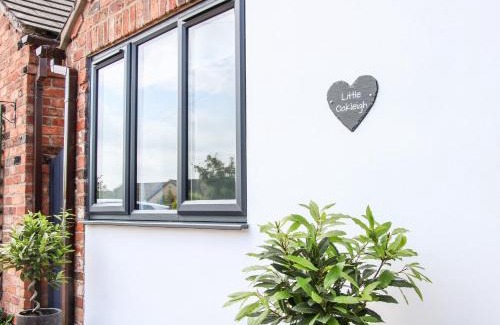 Four Crosses House | Experience Comfort at Oakleigh - Guest Rated 9.2/10