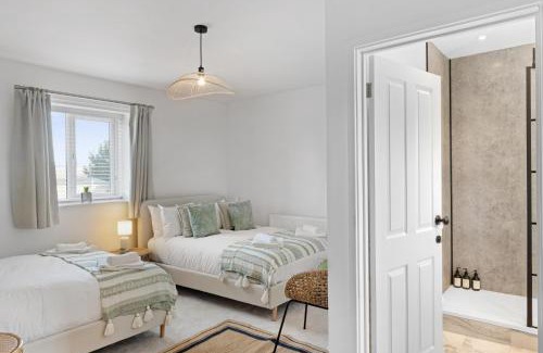 Southwell House | Experience Oakmere Farmhouse: Guest Rated 10/10 with Dining