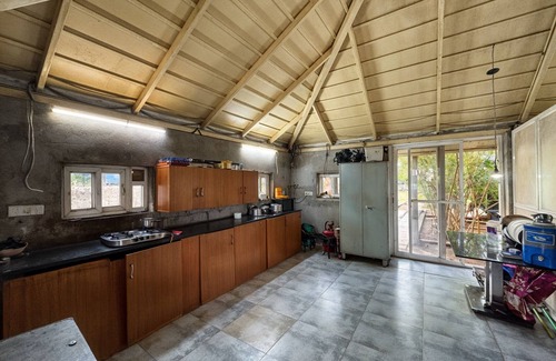 Chevella Cottage | Oakridge Cottages 5BR with Pool by Homeyhuts