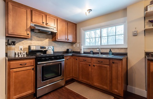Fly Creek House | Oaks Creek Estates-2 Houses ON Oaks Creek!7.6toCDP