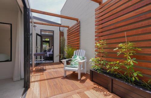 Nelson City Centre Villa | Family-Friendly Retreat at Oaktree House - 4-Star Comfort