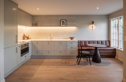 Hanmer Springs House | Discover Oakview: 4-Star Stay with Breakfast & Family Amenities