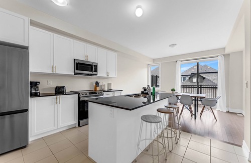 Oakville House | Oakville Oasis: Modern 4BR Townhouse with Pet-Friendly Perks