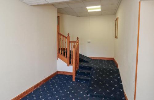 Kingsteignton Apartment | Oakwood