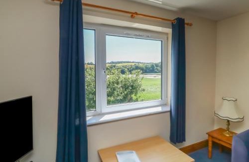 Kingsteignton Apartment | Oakwood
