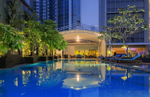 East Kuningan Apartment | Relax at Oakwood Premier Cozmo Jakarta - 5-Star Retreat