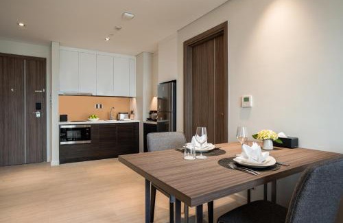 Quang An Apartment | Inviting Oakwood Residence Hanoi: 5-Star Comfort Awaits