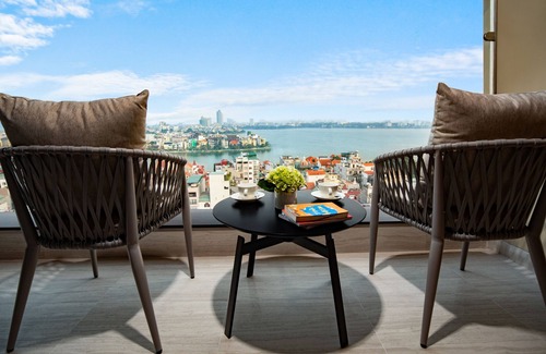 Quang An Apartment | Discover Oakwood Residence Hanoi: 4-Star Comfort Awaits