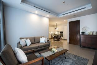 Jakarta Apartment | Elegant Oakwood Suites La Maison Jakarta with Pool & Dining