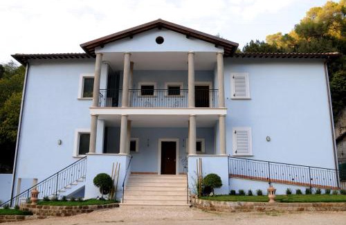 Terni House | Discover Oasi la Cascata: Pet-Friendly Retreat Awaits
