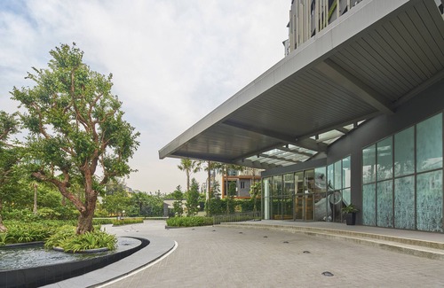 Clementi Apartment | Top-Rated Oasia Residence Singapore with Pet-Friendly Amenities