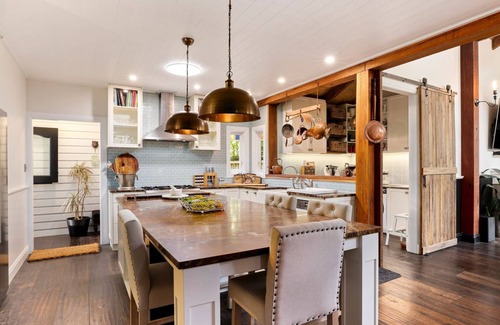 Mona Vale House | Beachfront Oasis with Private Pool and Spa in Mona Vale