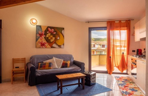Porto Ottiolu Apartment | Cozy Oasis Near Beach with Ocean Views and Pet-Friendly Amenities