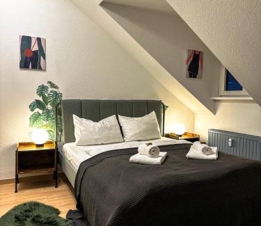 Mickten Apartment | Comfortable Oasis Appart with Balcony and Netflix Access