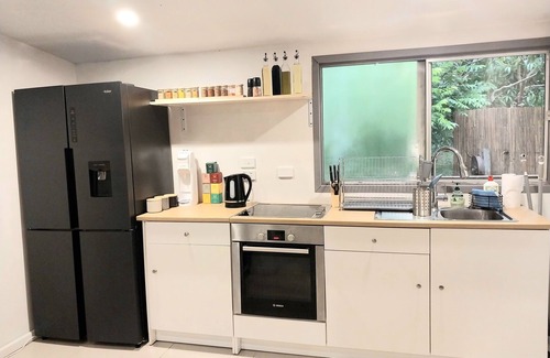Burringbar Cottage | Discover Oasis at Burringbar: Pet-Friendly Retreat with Spa