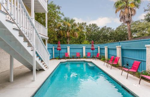 East Beach House | Pet-Friendly Oasis at East Beach - Perfect for Families!