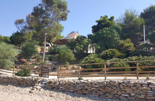 Sciacca House | Beachfront Oasis: Guest Rated 9.8 with Ocean Views