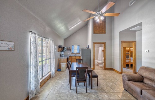 Concan Cabin | Oasis Cabin #2 on the Frio