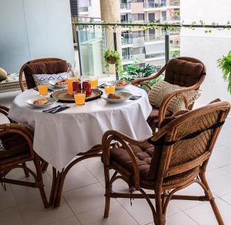 Villajoyosa Apartment | Premier Apartment Near Finestrat Beach with Pool & Wi-Fi
