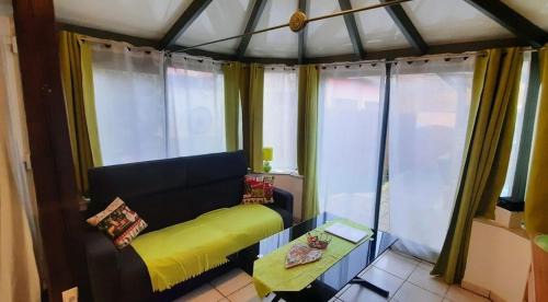 Valff House | Oasis d'Alsace: Oceanfront Escape with Pool & Restaurant