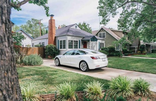 East Sacramento House | Oasis East Sac Charming Home with Saltwater Pool and Casita